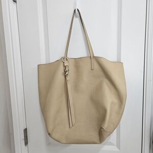 Alexander McQueen Skull Shoulder Tan Pebbled Leather Tote Bag
